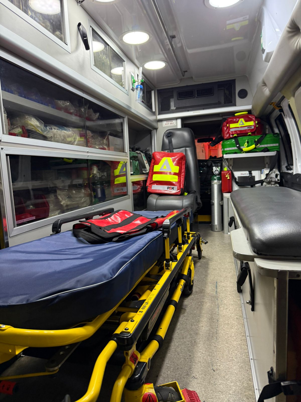 Interior Ambulancia Terrestre en Puebla